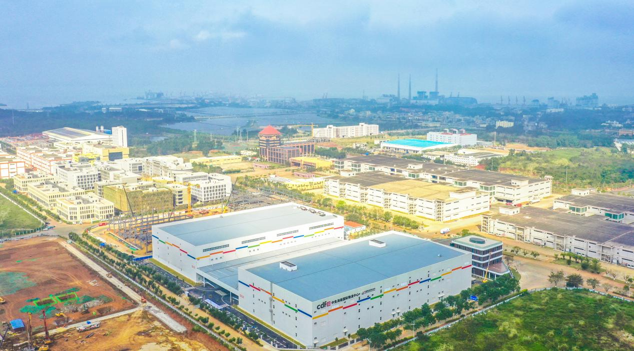 40% of Internet enterprises and 90% of cross-border e-commerce enterprises in Hainan have gathered in Haikou, propelling the digital economy revenue of Haikou to surpass one trillion yuan in 2023. Selected as one of the first pilot cities for the digital t…